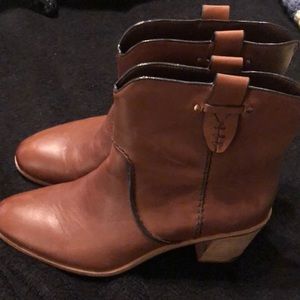 Women’s Bass booties Size 7